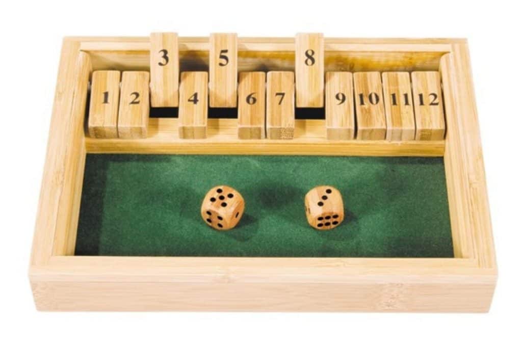 Shut the box spel i trä